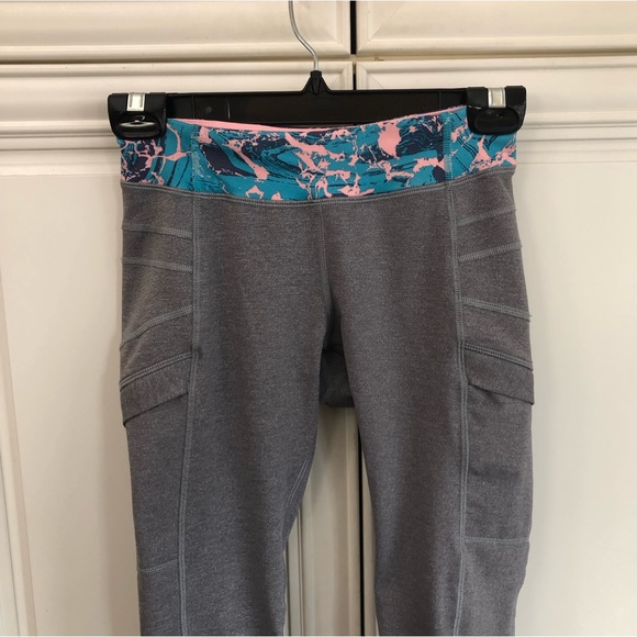 EUC Ivivva by Lululemon girls crop leggings - Picture 2 of 10